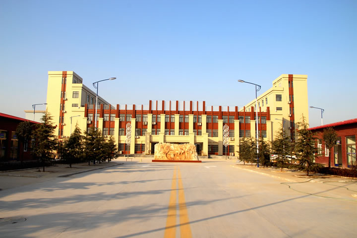西北新世紀學校行政辦公樓